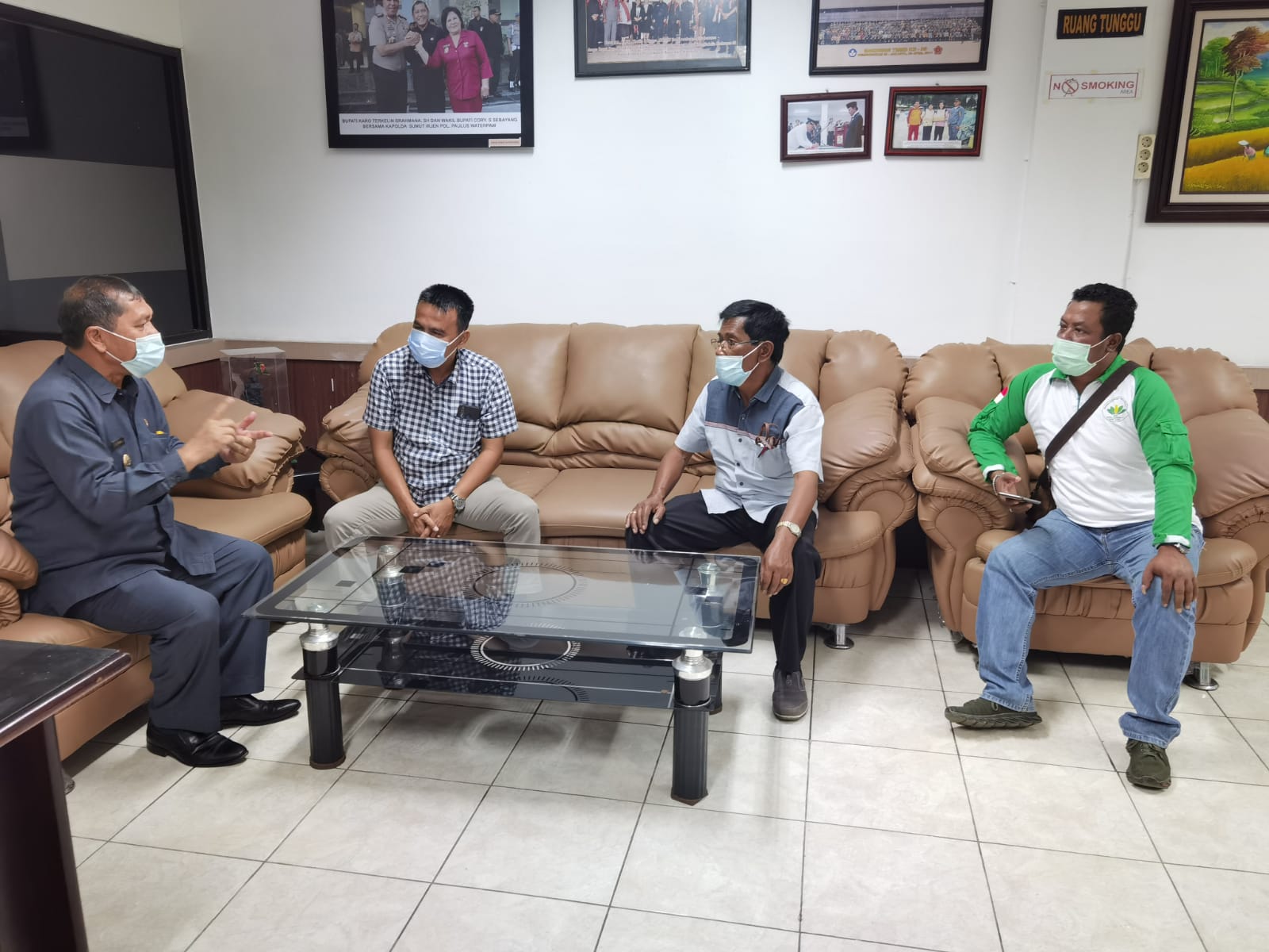 Bupati Karo Akan Fasilitasi Usulan Ketua PWI Terkait Vaksinasi Bagi Jurnalis