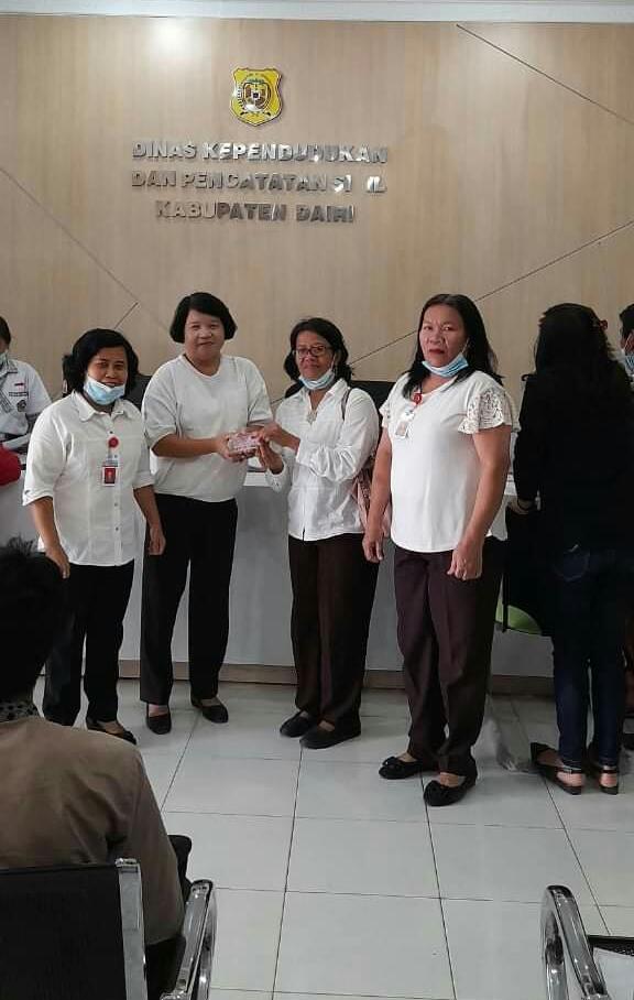 SDN 030277 Teladan Sidikalang Terima 12 Keping KIA 