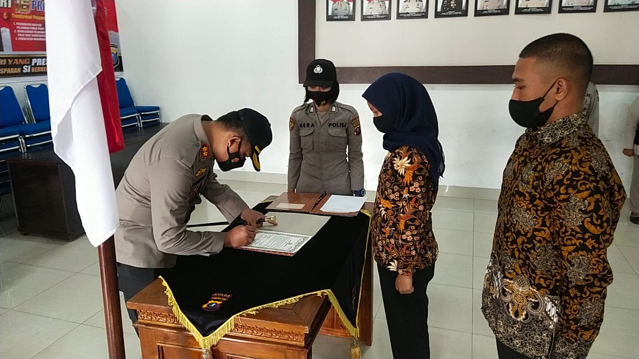 Kapoldasu dan Kapolres Tandatangani Fakta Integritas Seleksi Penerimaan Anggota Polri