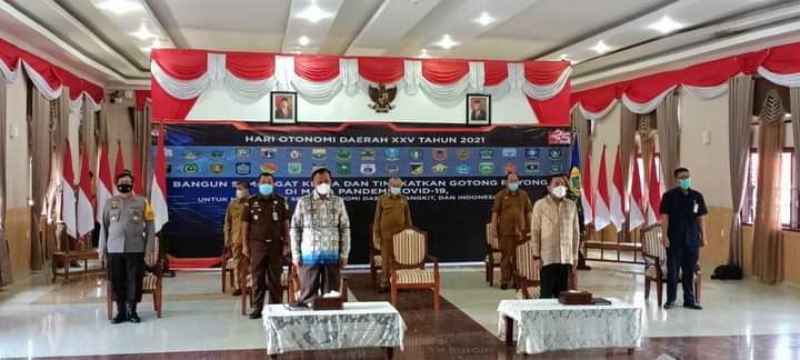 Bupati Pakpak Bharat Hadiri Peringatan Hari Otonomi Daerah XXV