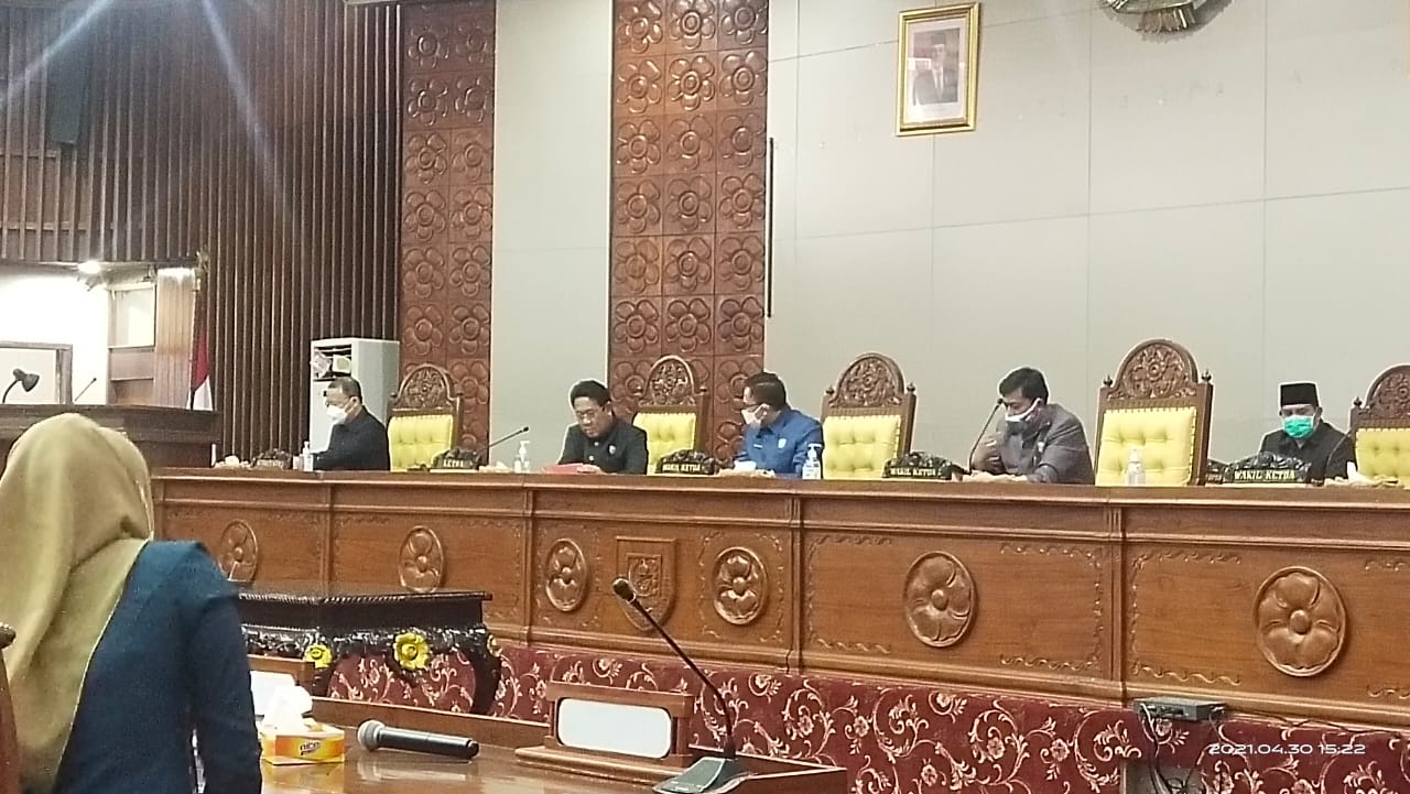 Rapat Paripurna Pengesahan Raperda RTRW Ditunda