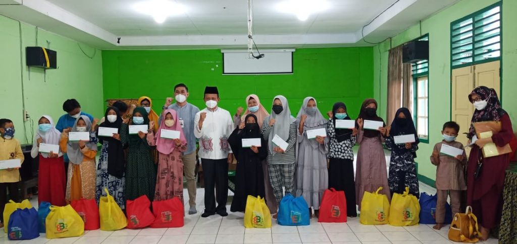 Peduli Anak Yatim Bank Bengkulu Berbagi Bingkisan ke Panti Asuhan