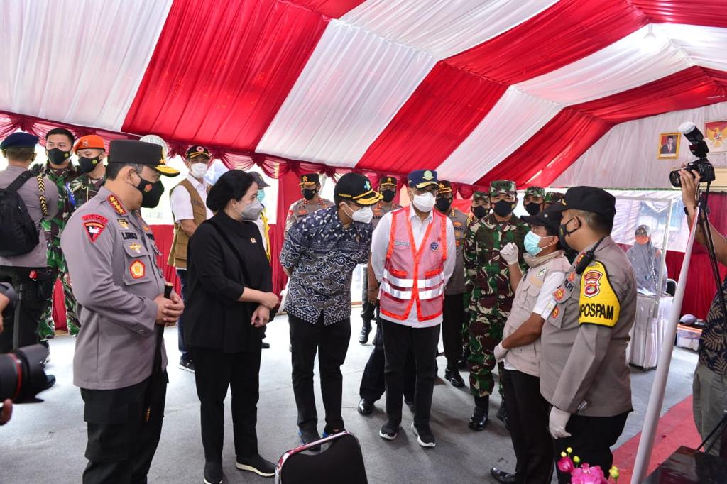 Cegah Covid-19, Panglima TNI dan Kapolri Tinjau Pos Merak-Bakauheni 