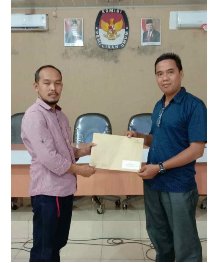 Ketua KPU Labuhanbatu Terima Surat Penundaan Dari Kuasa Hukum Asri