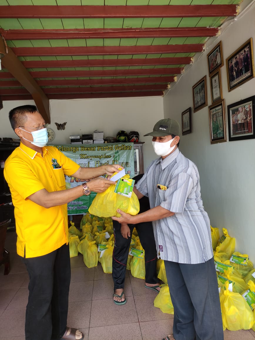 Berbagi Paket Sembako Golkar Bengkulu Berbagi Kebahagiaan dan Rajut Kekompakan