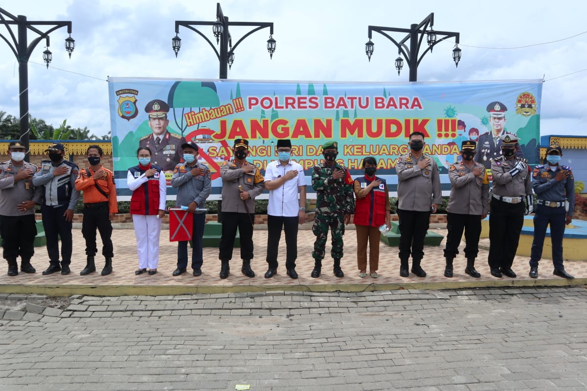 Anggota Kompolnas RI dan Kapolres Batu Bara Tinjau Pos Penyekatan Wilayah 