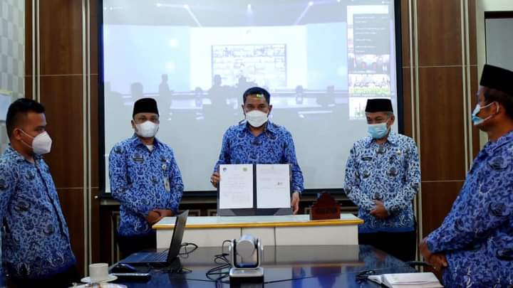Menuju Smart City Bupati Pakpak Bharat Tandatangani Nota Kesepakatan Bersama Kemenkominfo