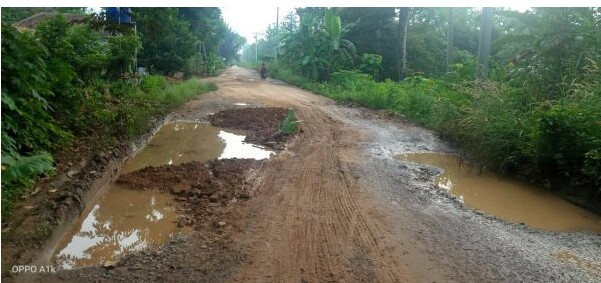 Kondisinya Memprihatinkan Jalan Poros Umpu Semenguk Tak Kunjung Diperbaiki