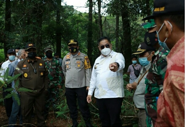 Bupati Dairi Tinjau Lokasi Perambahan Hutan Lae Pondom
