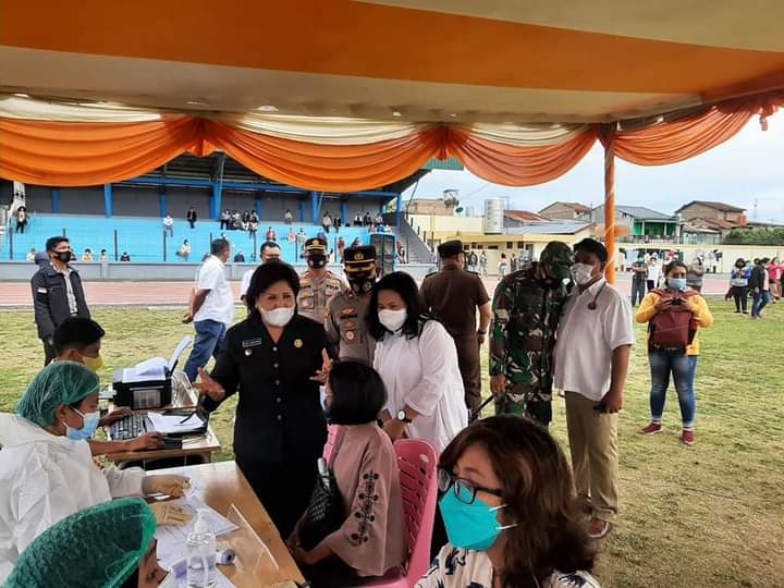 Tinjau Pelaksanaan Vaksinasi Massal Ini Himbauan Bupati Karo