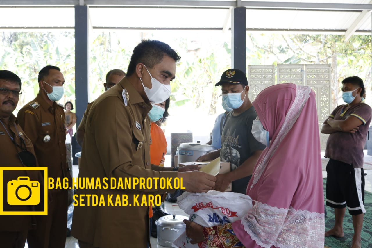 Wabup dan DPRD Karo Serahkan Bantuan Bagi Korban kebakaran Ujung Deleng