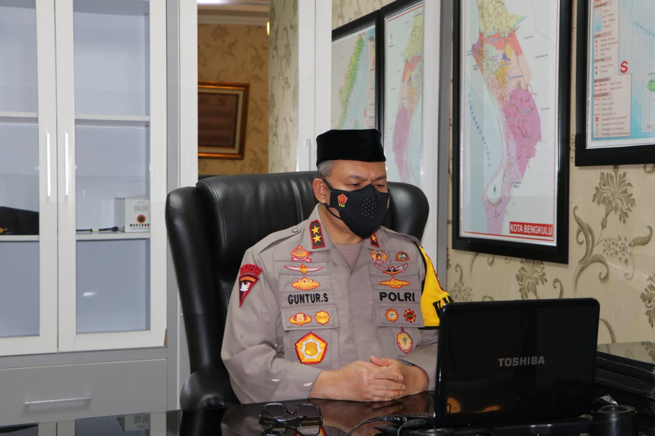 Ikuti Zikir dan Doa Kebangsaan Kapolda Bengkulu Ajak Disiplin Prokes dan Sukseskan Vaksinasi