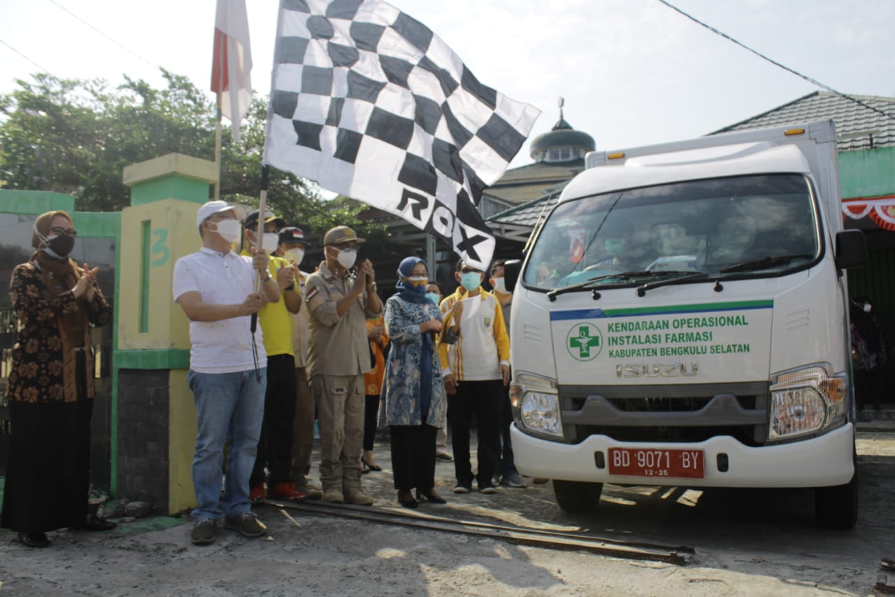 Dapat Alokasi 100 Ribu Dosis Gubernur Rohidin Lepas Distribusi Vaksin ke Kabupaten/Kota