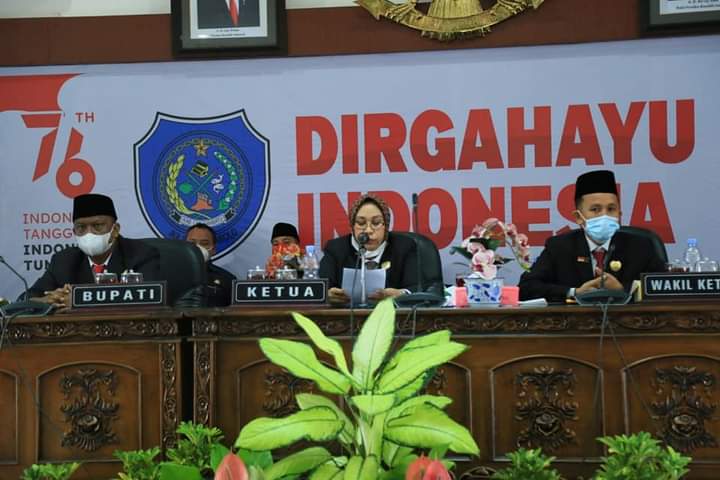 PJ Bupati Labuhanbatu Ikuti Pidato Kenegaraan di Ruang Rapat DPRD