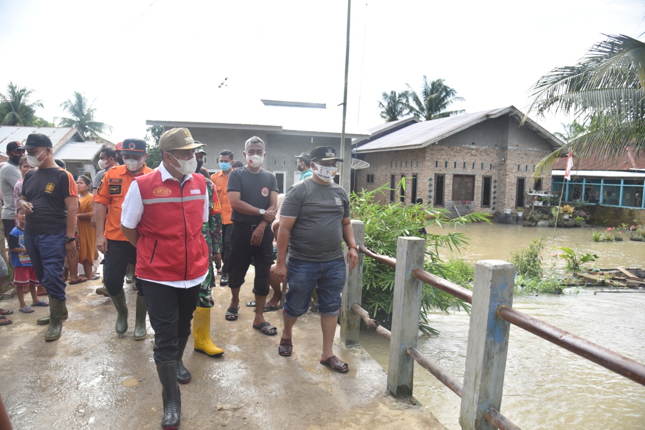 Tinjau Lokasi Banjir Bupati Batu Bara Harapkan Bansos Cepat Tersalurkan