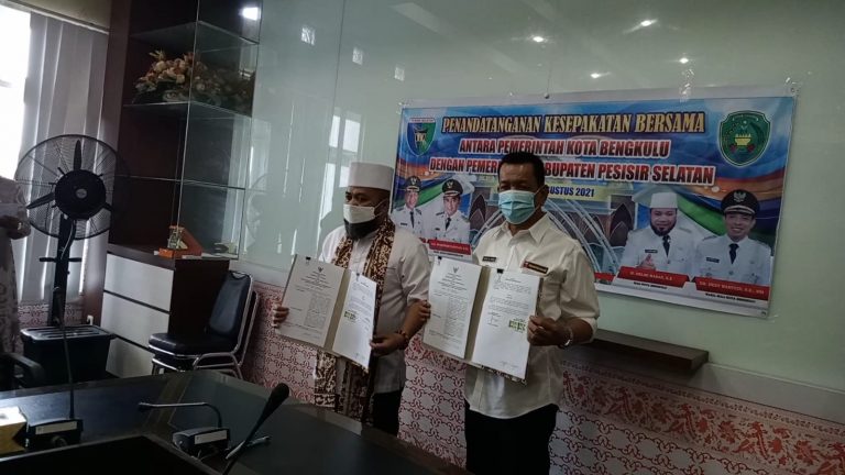 Bupati Pessel Kagumi Program Helmi-Dedy