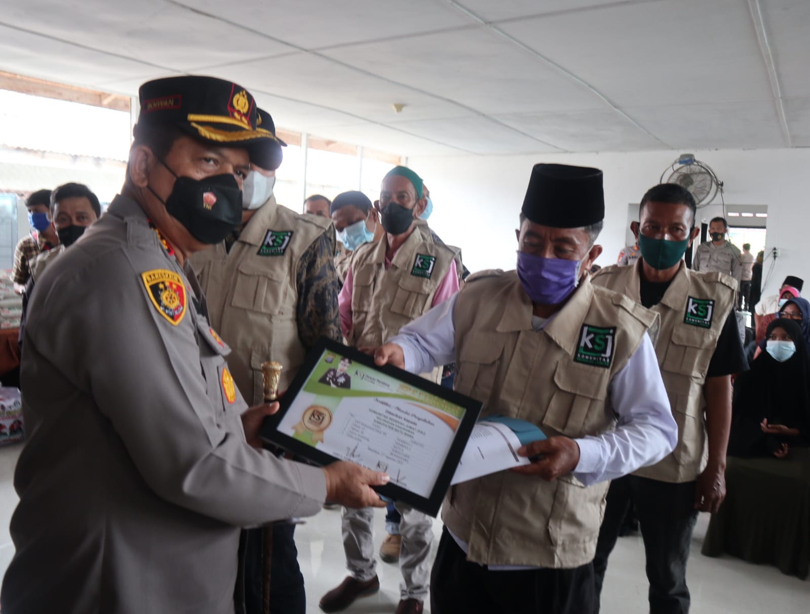 Pembina KSJ Kukuhkan Pengurus Kelurahan Medang Deras