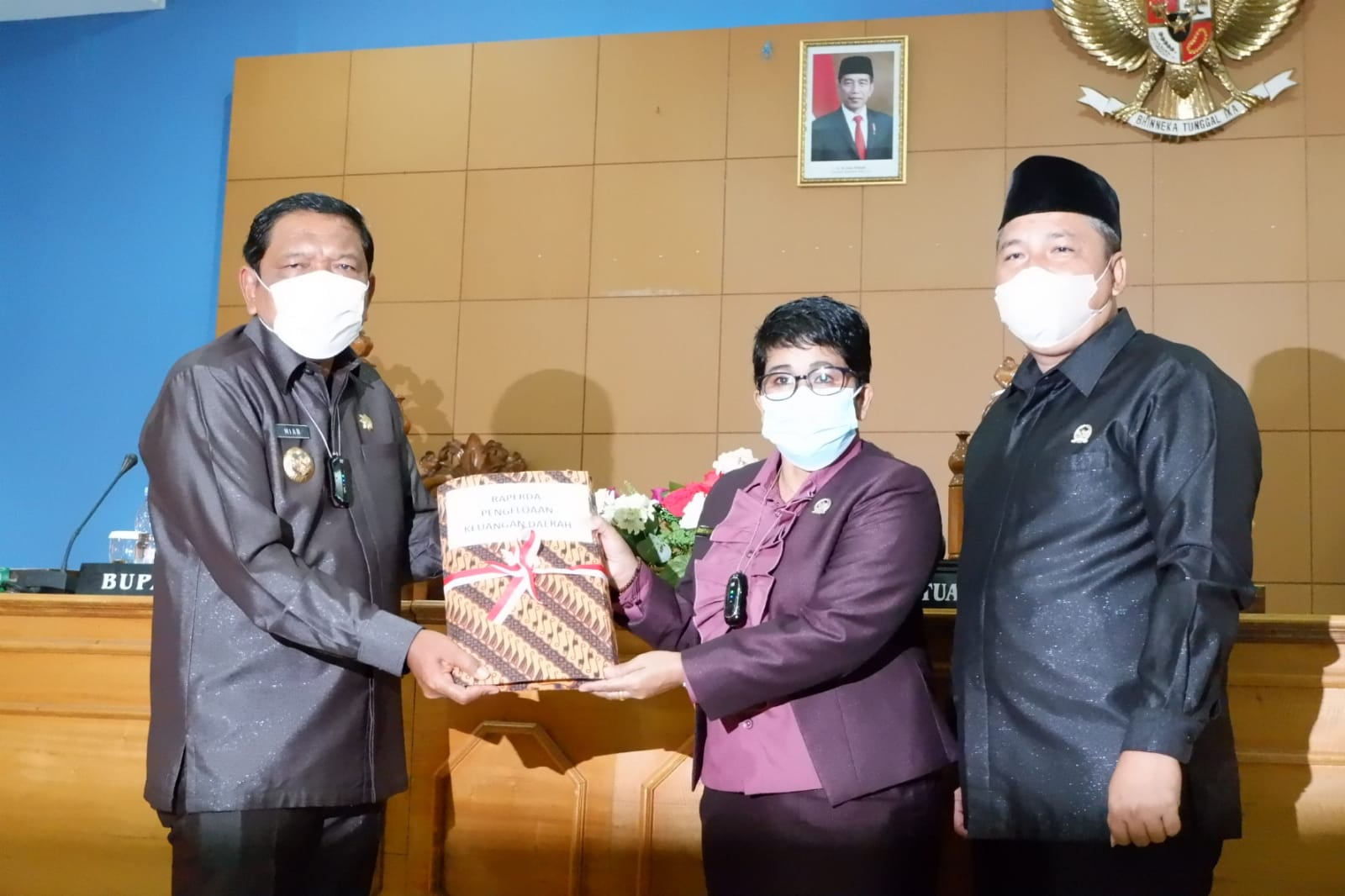 Bupati BU Sampaikan Raperda Perubahan APBD TA 2021