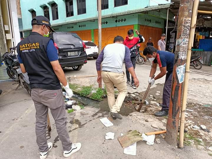 Kelurahan Gung Leto Kabanjahe Gelar Giat Jumat Bersih