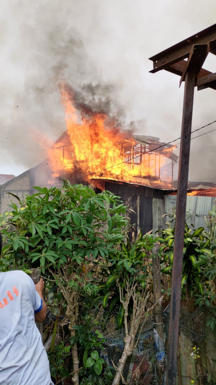 5 Rumah di Kabanjahe Hangus Dilalap Si Jago Merah