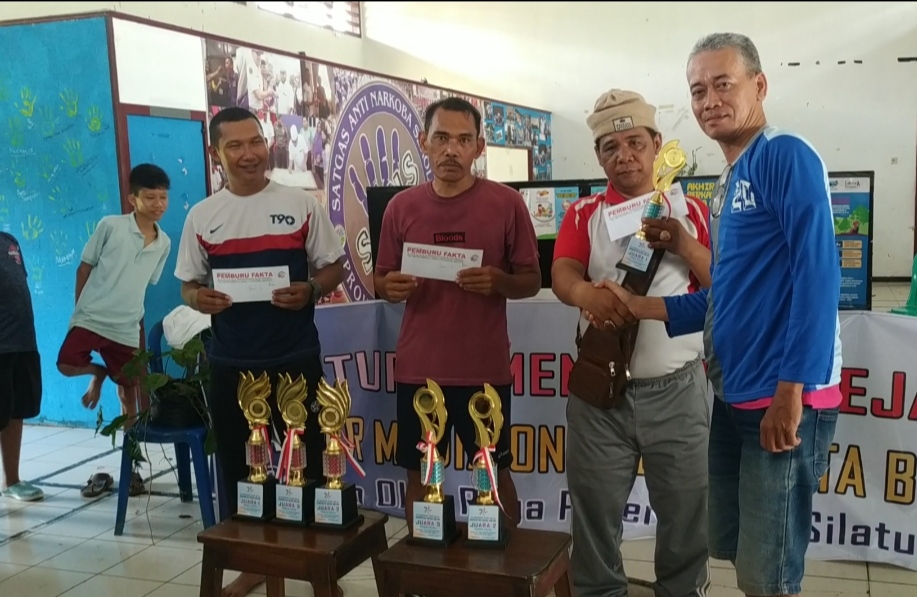 Pemenang Turnamen Tenis Meja Media Online 