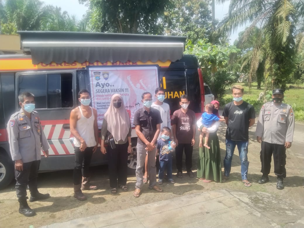 Sat Binmas Polres Batubara Ajak Masyarakat Sukseskan Vaksinasi