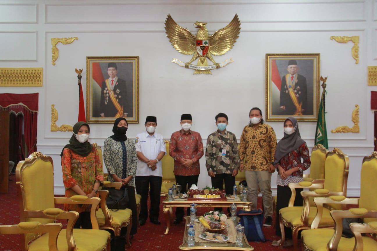 Gubernur Rohidin Apresiasi Komunitas 1000 Guru