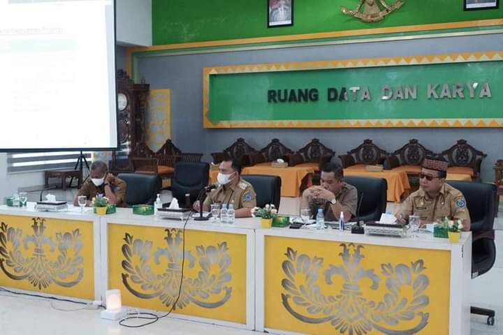 Bupati Labuhanbatu Pimpin Rapat Pengelolaan Sampah