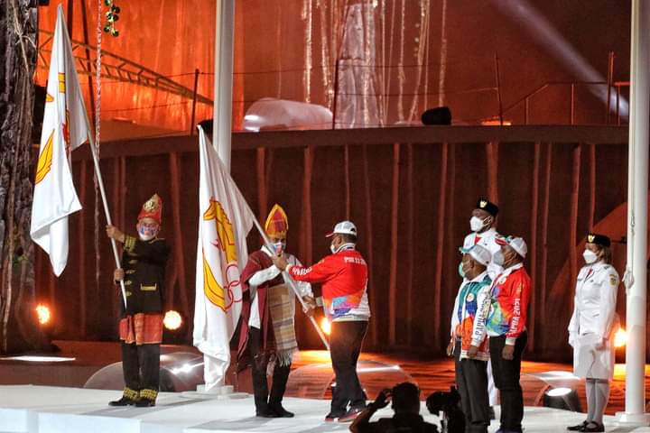 Gubernur Sumut Terima Bendera Tuan Rumah PON 2024