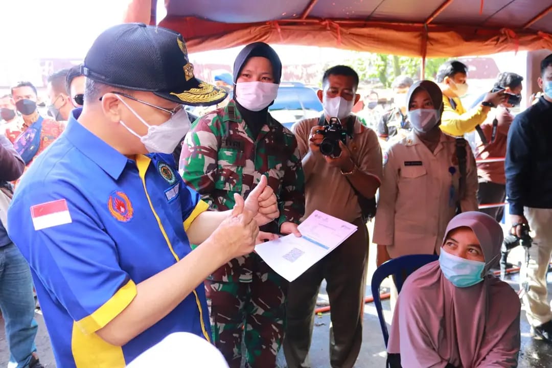 Gubernur Rohidin Ajak Masyarakat Segera Vaksin