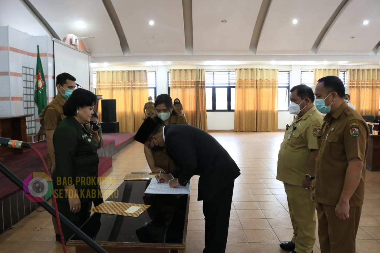 Lantik Dewas PDAM Tirta Malem Ini Harapan Bupati Karo