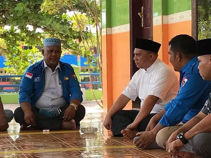 Bupati Labuhanbatu Laksanakan Sholat Jum'at di Masjid AL-Azis Desa Janji 