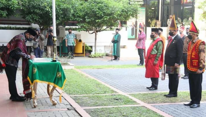 Walikota Medan Lantik Pejabat Pimpinan Tinggi Pratama Dan Administrator