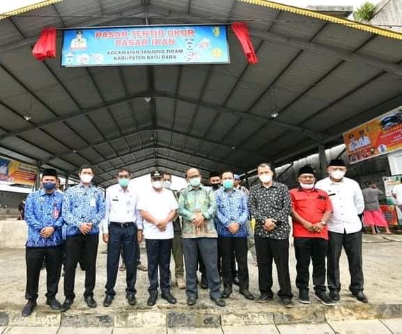 Bupati Zahir Resmikan Pasar Ikan Tanjung Tiram Sebagai Pasar Tertib Ukur