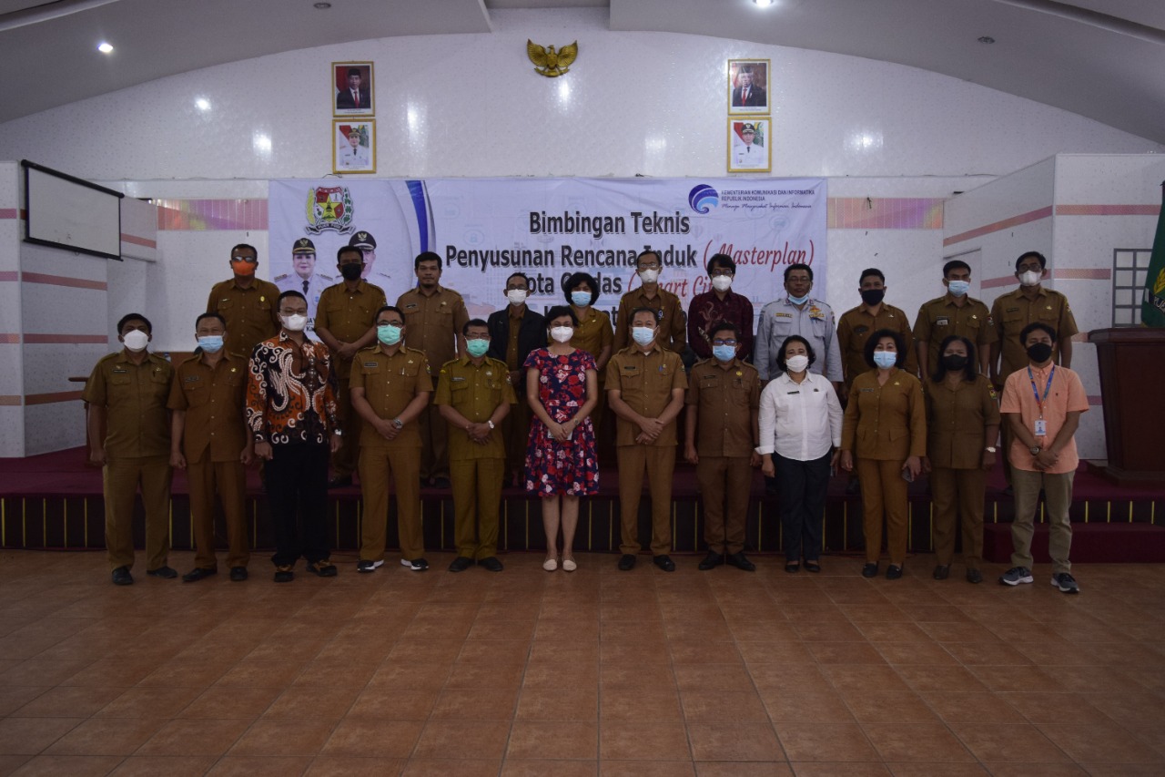 Bupati Karo Tutup Acara Bimtek Penyusunan Masterplan Smart City