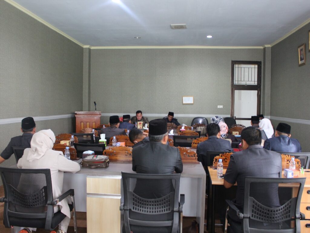 Rapat Paripurna Pandangan Umum Fraksi-Fraksi DPRD Dan  Jawaban Bupati Terhadap RAPBD Tahun Anggaran 2022
