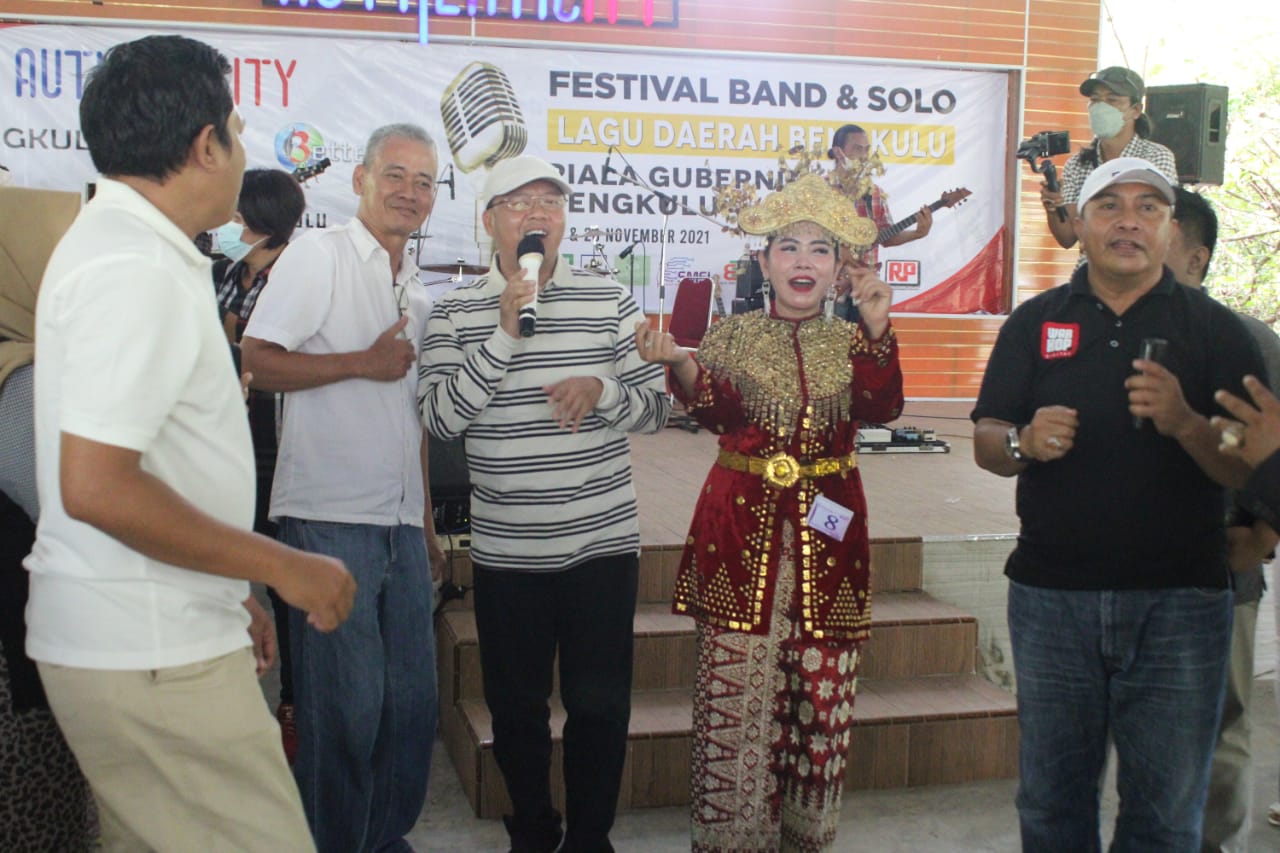 Gubernur Rohidin Apresiasi Festival Band dan Lagu Daerah