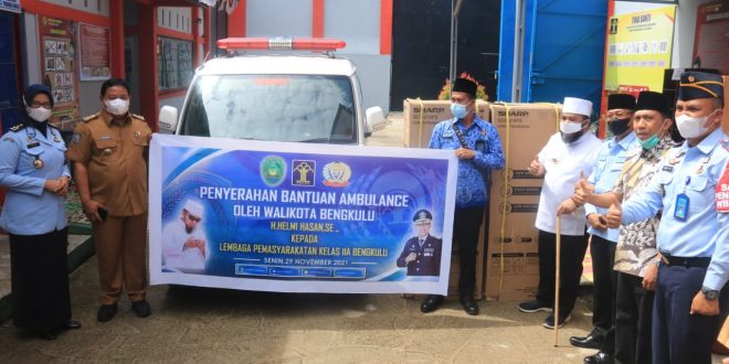 Warga Binaan juga Harus Bahagia Walikota Serahkan 1 Unit Ambulans dan 2 Show Case