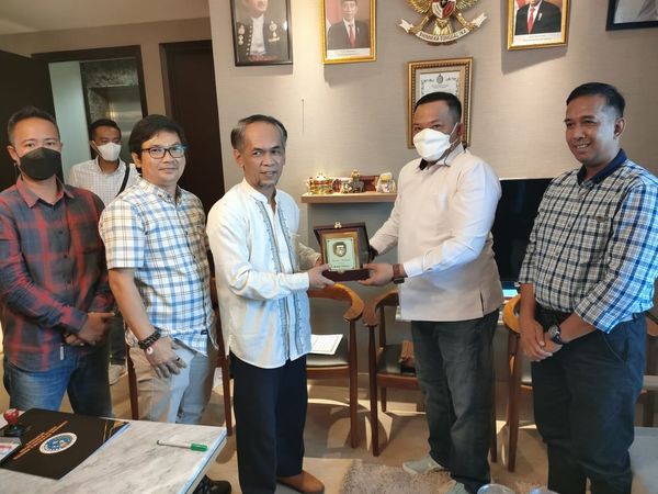 Kabupaten Seluma Terima Hibah 5.000 Unit Lampu PJU-TS Dari LPP-BIFBWD