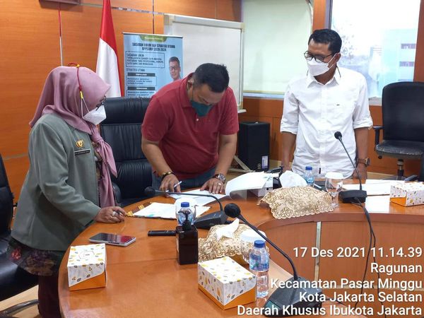 Bupati SelumaTerima 20 Unit Kendaraan Bermotor Hibah Dari BPPSDMP Kementrian Pertanian Ri