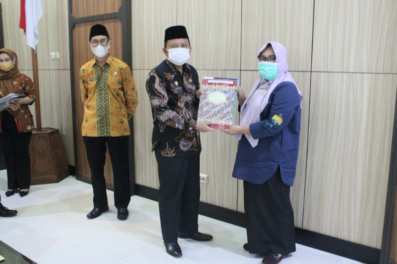 Pemprov Bengkulu Serahkan DIPA untuk 11 OPD