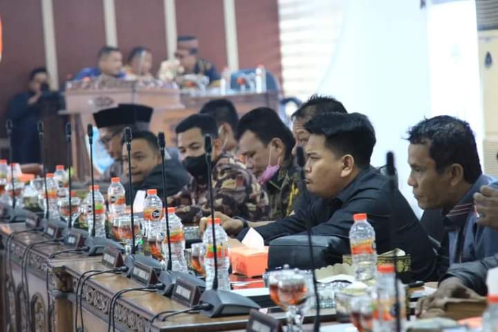 Ikuti Sidang Rapat Paripurna DPRD Wabup Labuhanbatu Bahas Ranperda