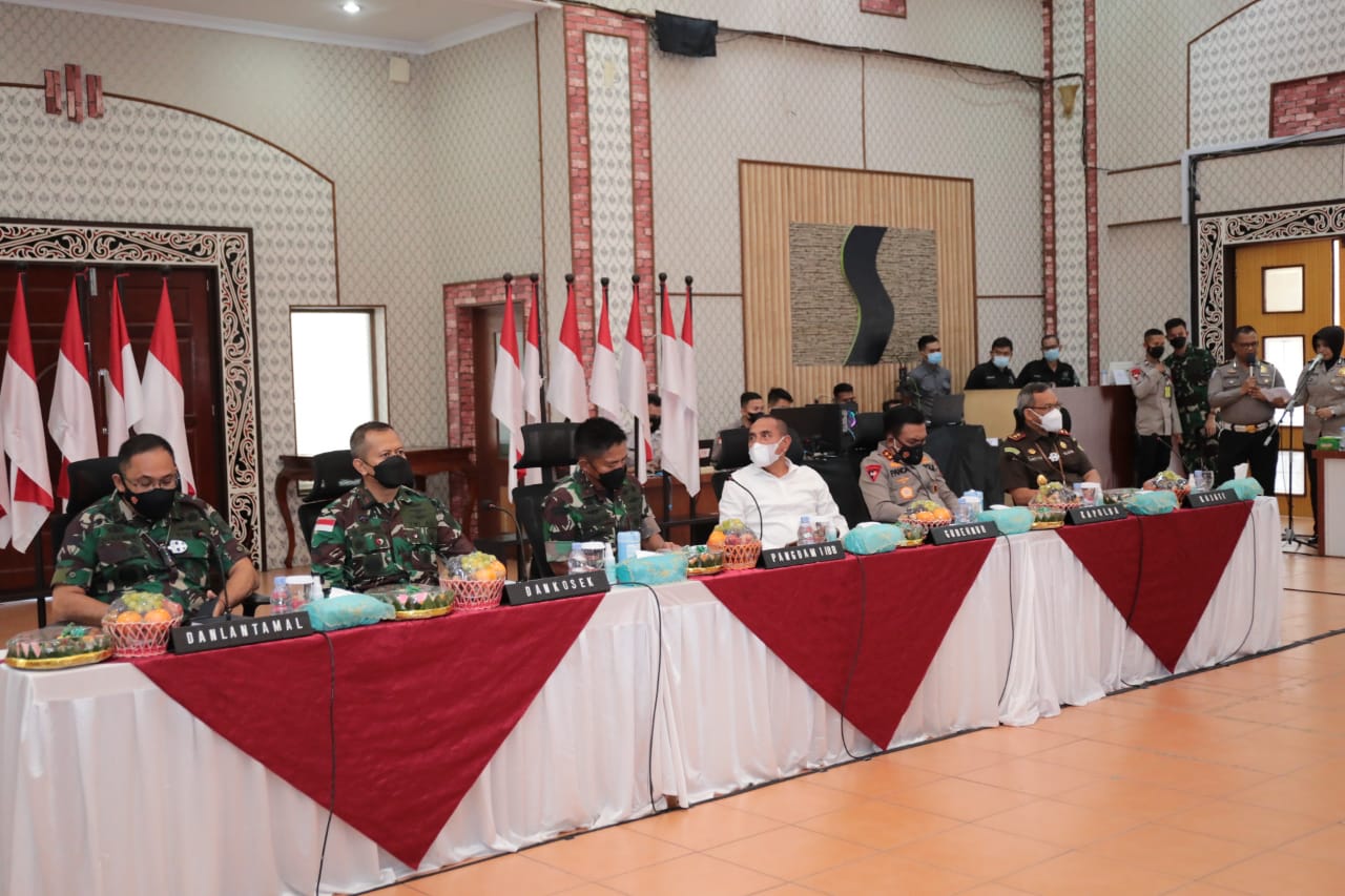 Covid-19 Naik Kapolda Sumut Gelar Rapat Lintas Sektoral Bersama Forkopimda