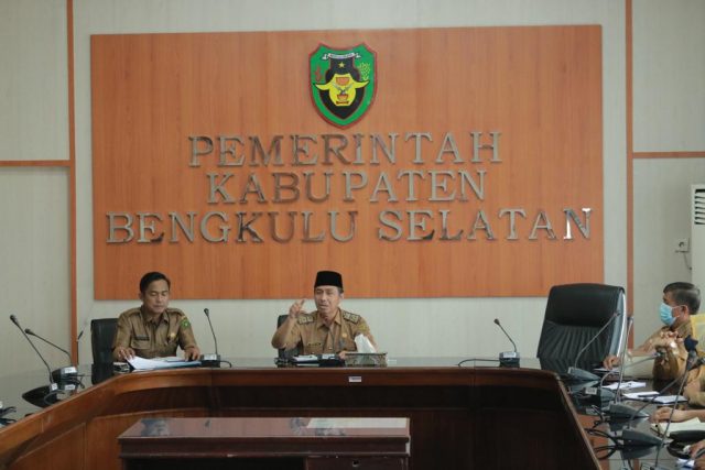 Pj Sesda Pimpin Rapat Penanganan Covid-19 dan Vaksinasi