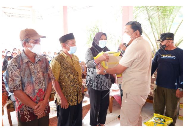Bupati BU Kembali Berikan Bantuan Kepada Masyarakat Yang Terdampak Banjir