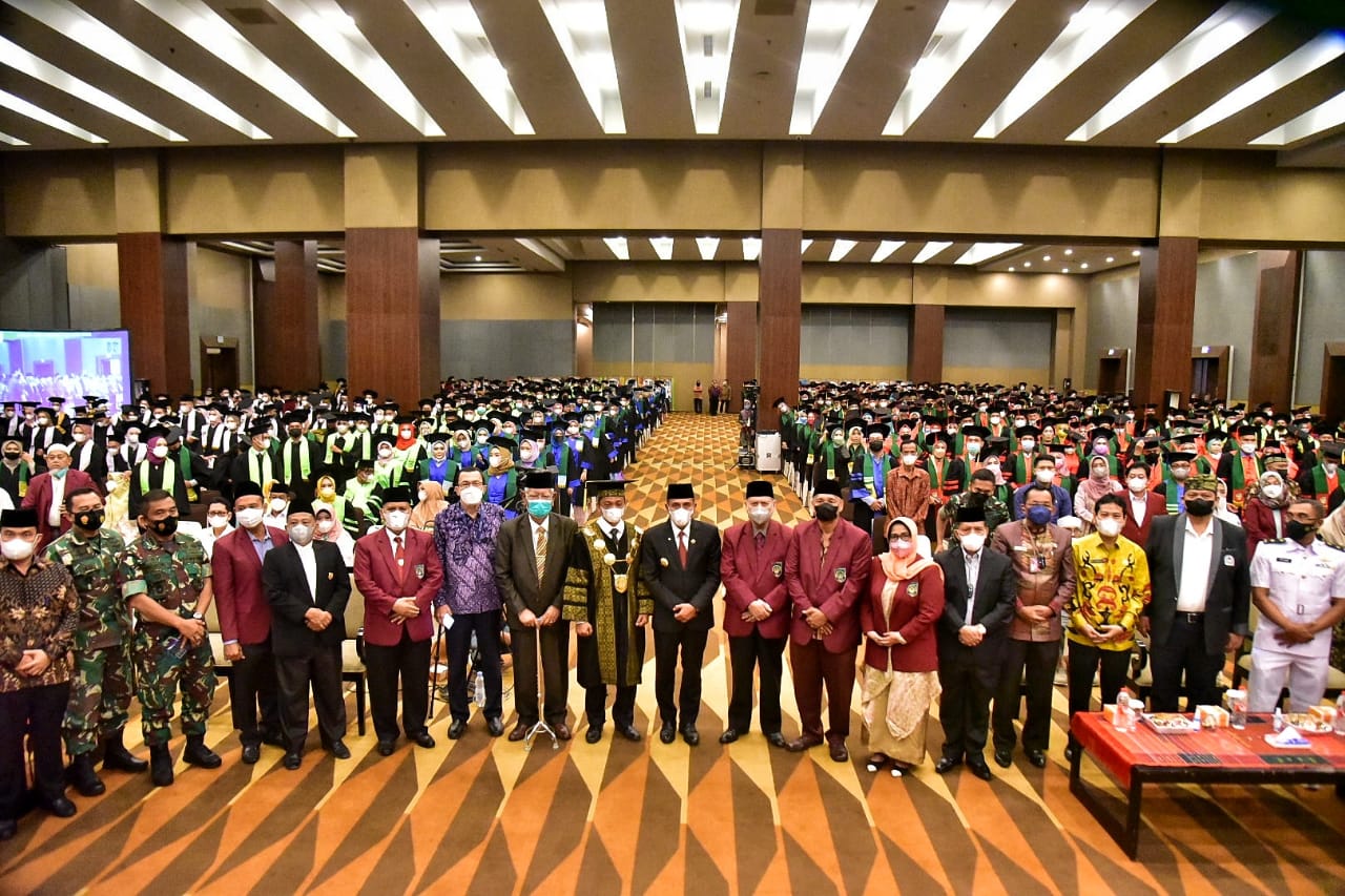 Bupati Batu Bara Hadiri Acara Milad Ke-70 dan Wisuda Lulusan UISU