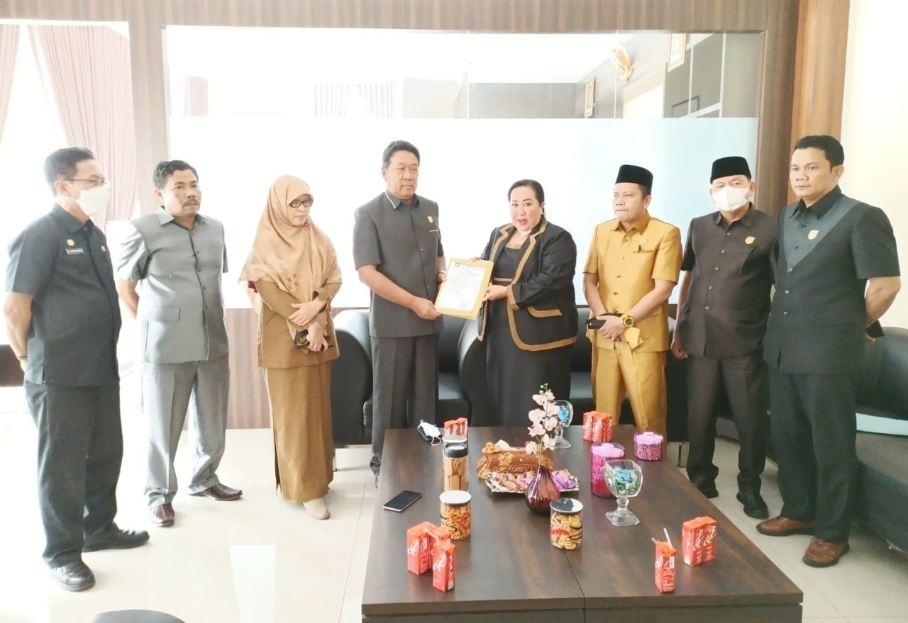 Timsel DPRD Provinsi Sampaikan Hasil Seleksi Calon Anggota KPID
