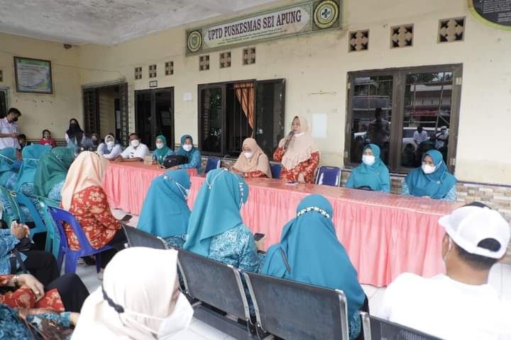 TP PKK dan Dharma Wanita Asahan Serahkan Bantuan Kepada Korban Kebakaran