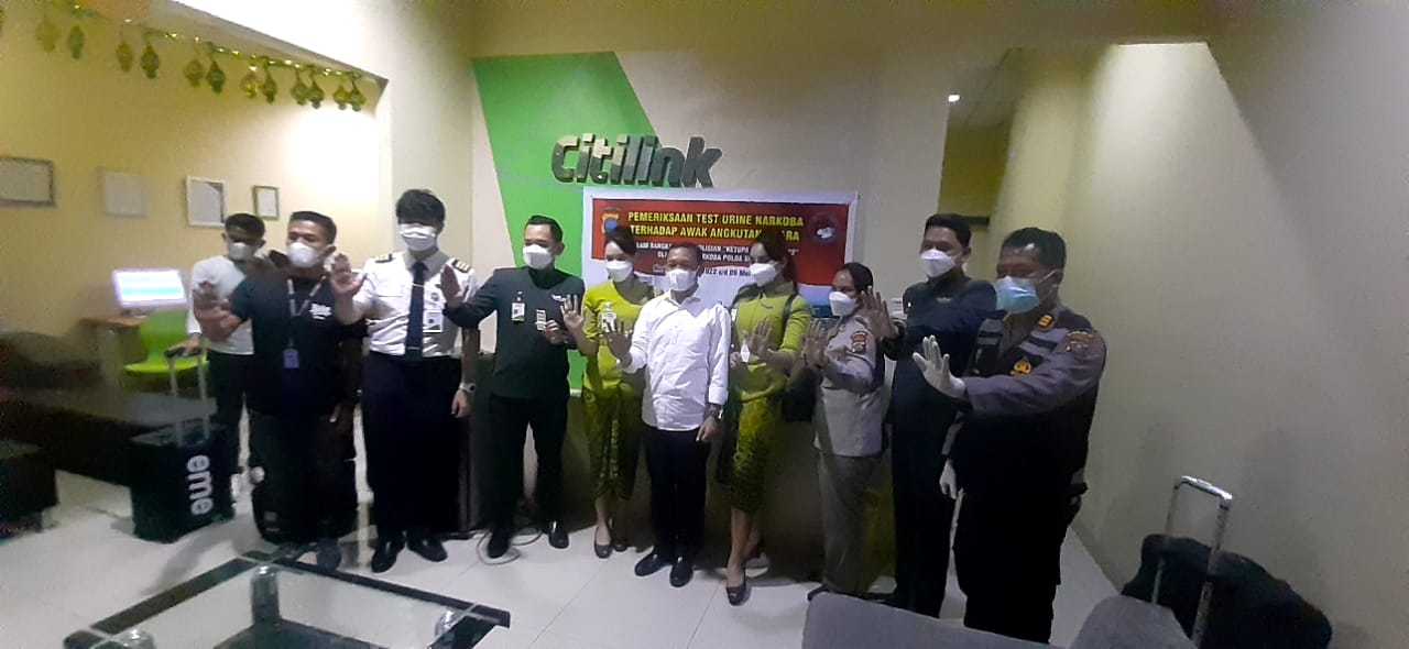 Polda Sumut Cek Urine Awak dan Kru Angkutan Cegah Human Error Mudik Lebaran