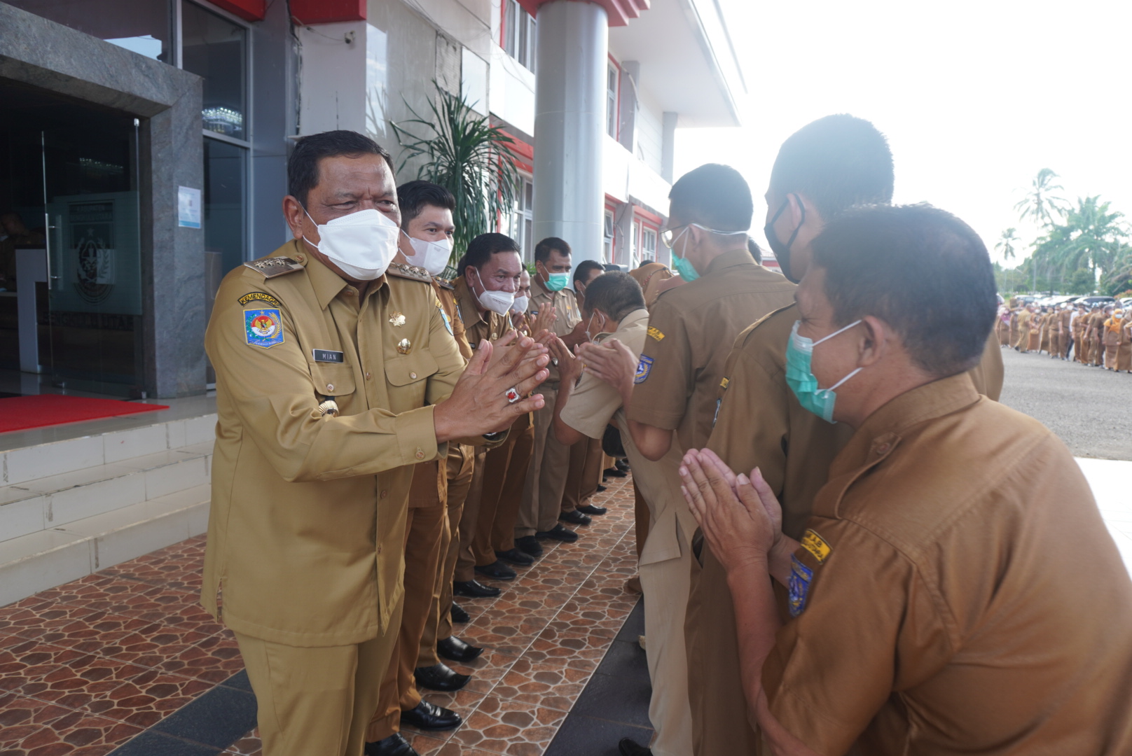 Bupati BU Pimpin Apel Perdana Pasca Libur Lebaran